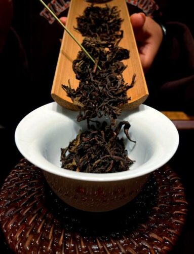 清代武夷茶移民隨紅茶外銷興起，康熙末1710後出口激增，乾隆晚1780英國東印度公司年輸出達兩百萬磅