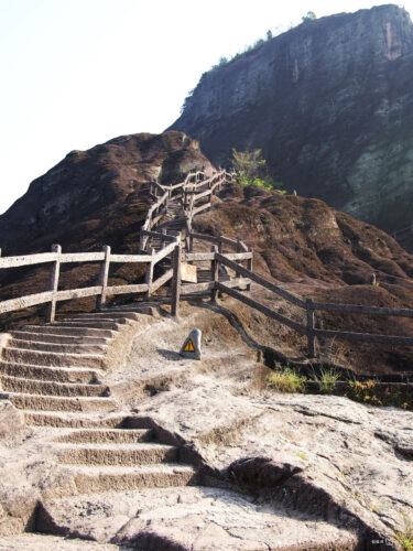 武夷山虎嘯岩